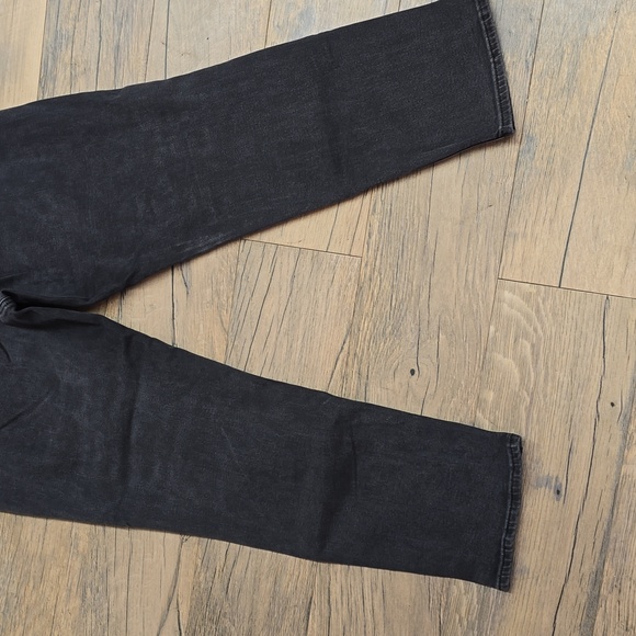 American Eagle| Curvy Mom Jeans | Size 12| Washed Black - Picture 13 of 13